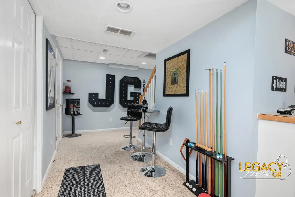 1850 Hollow Creek Drive SE Gaines Charter Township MI 49316