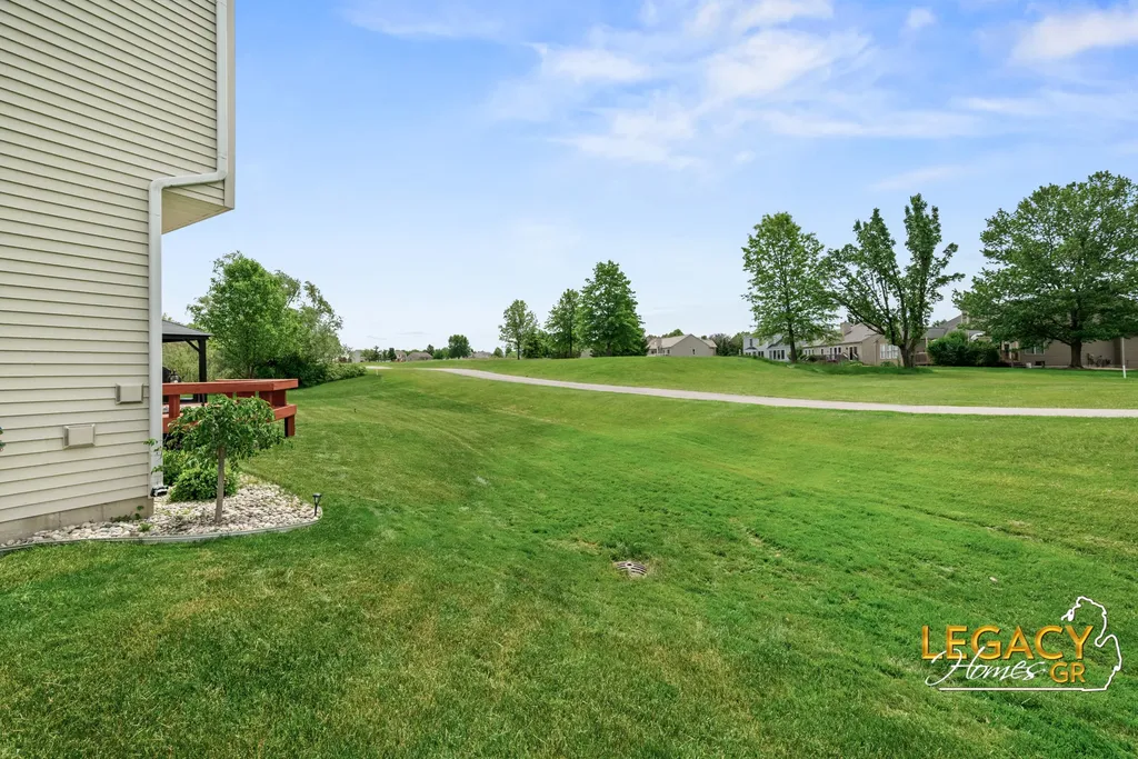 1850 Hollow Creek Drive SE Gaines Charter Township MI 49316
