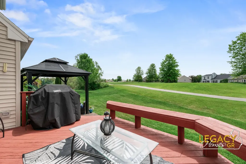 1850 Hollow Creek Drive SE Gaines Charter Township MI 49316