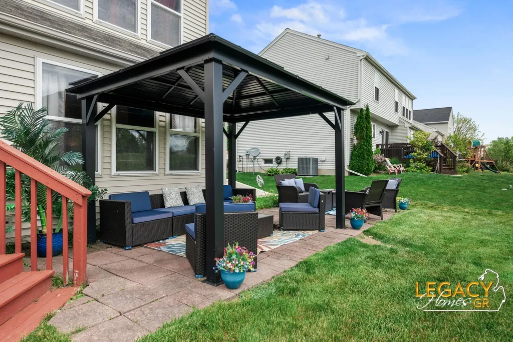 1850 Hollow Creek Drive SE Gaines Charter Township MI 49316