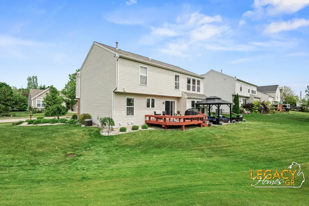 1850 Hollow Creek Drive SE Gaines Charter Township MI 49316