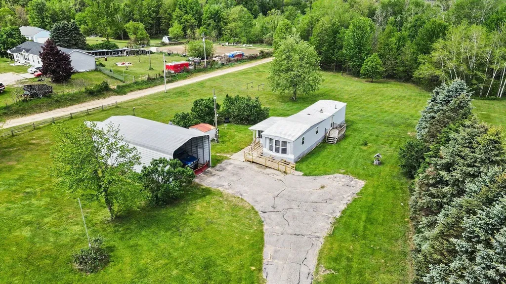 15827 Algoma Avenue NE Solon Township MI 49319