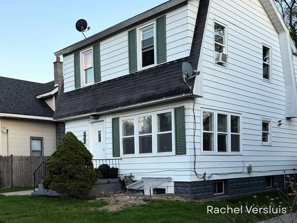 948 Richmond Street NW Grand Rapids City MI 49504
