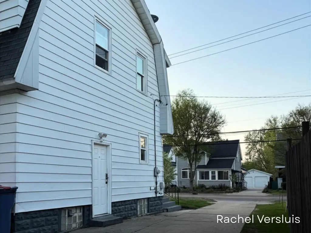 948 Richmond Street NW Grand Rapids City MI 49504