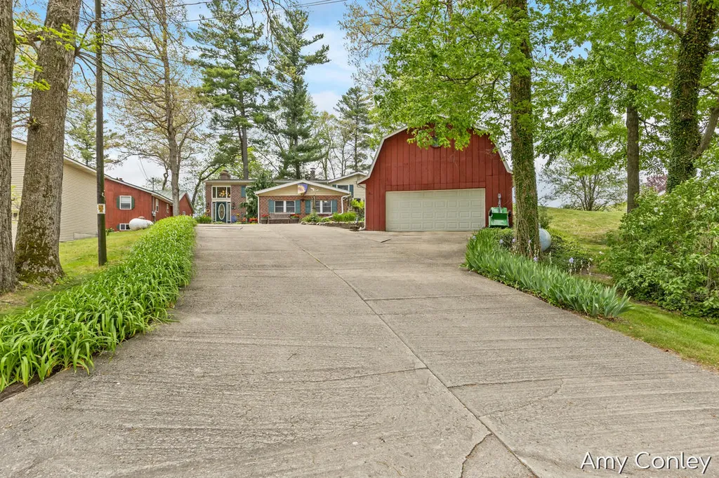 875 Bruce Drive Yankee Springs Township MI 49333