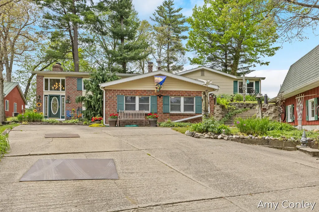 875 Bruce Drive Yankee Springs Township MI 49333