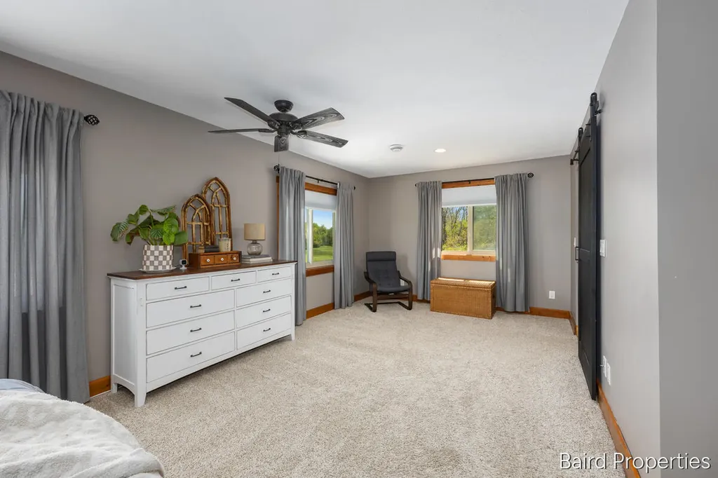 197 Leonard Street NW Tallmadge Charter Township MI 49534