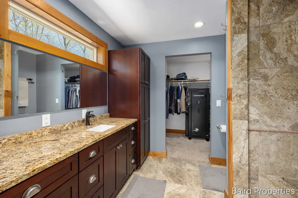 197 Leonard Street NW Tallmadge Charter Township MI 49534