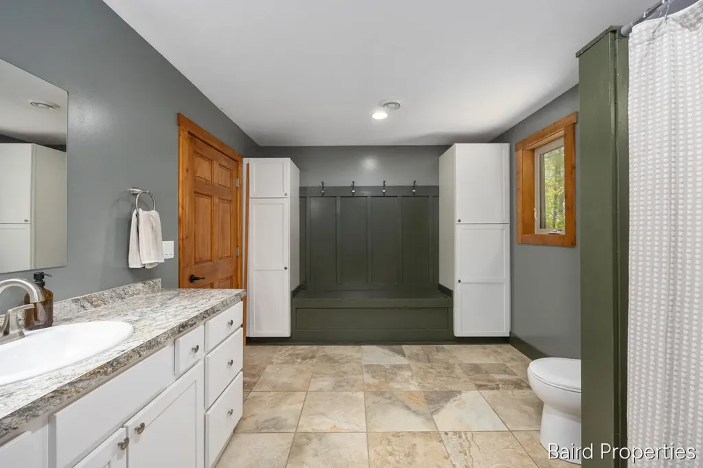 197 Leonard Street NW Tallmadge Charter Township MI 49534