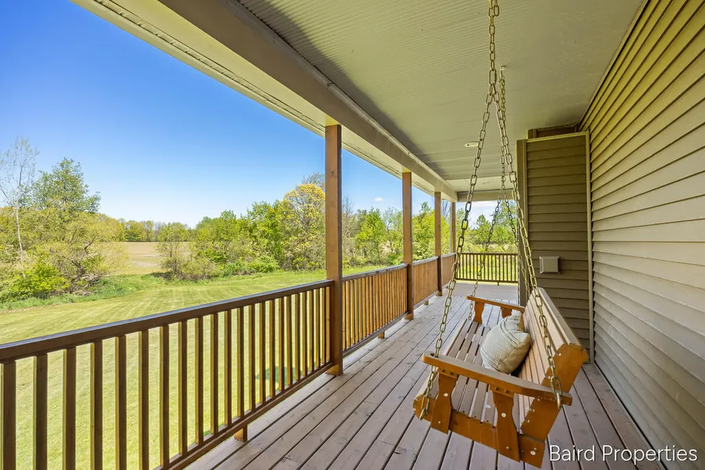 197 Leonard Street NW Tallmadge Charter Township MI 49534