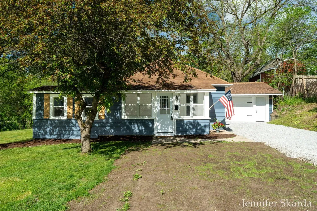 415 N State Road Belding City MI 48809