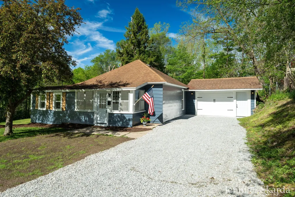 415 N State Road Belding City MI 48809