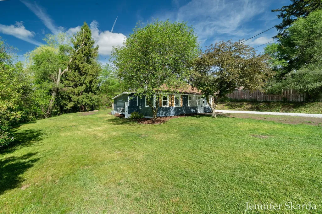 415 N State Road Belding City MI 48809