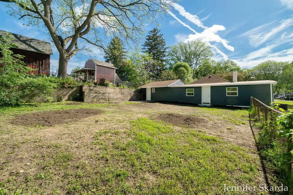 415 N State Road Belding City MI 48809