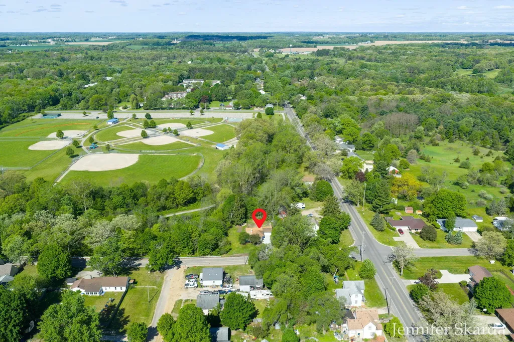 415 N State Road Belding City MI 48809