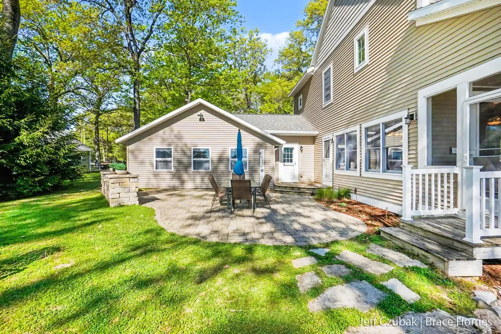 10311 S Rebecca Road Lake Township MI 49304