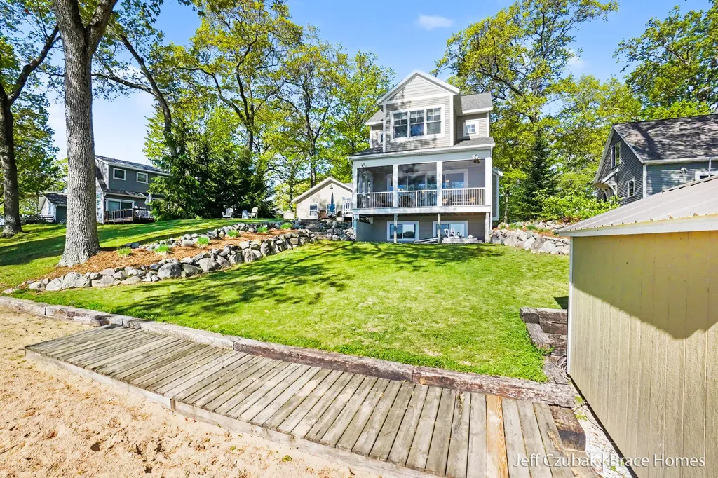 10311 S Rebecca Road Lake Township MI 49304