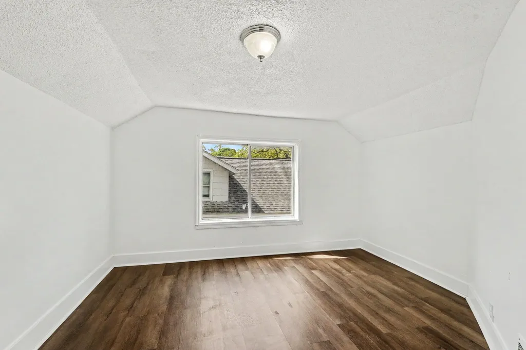 1774 Dyson Street Muskegon City MI 49442