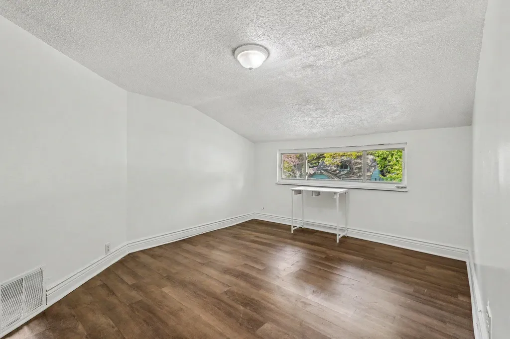 1774 Dyson Street Muskegon City MI 49442