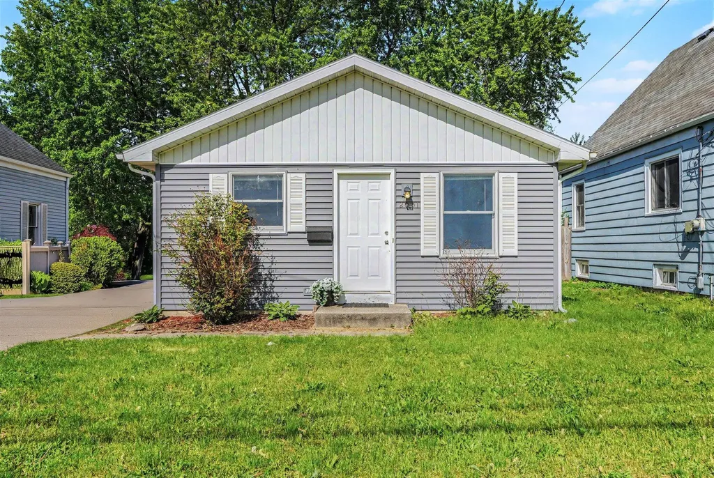 2051 Michael Avenue SW Wyoming City MI 49509