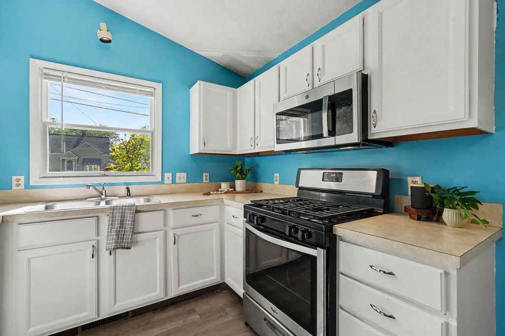 2051 Michael Avenue SW Wyoming City MI 49509