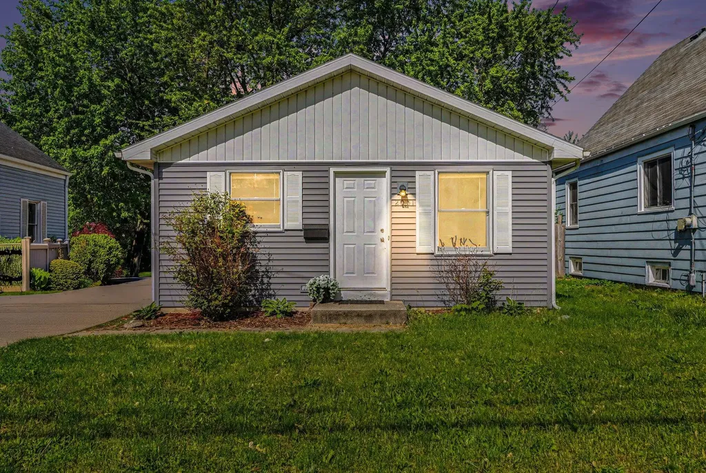 2051 Michael Avenue SW Wyoming City MI 49509