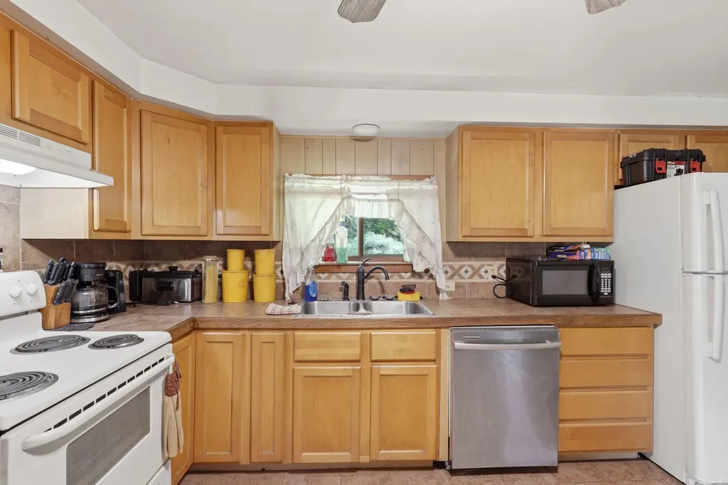 2205 S Broadway Street Hastings Charter Township MI 49058