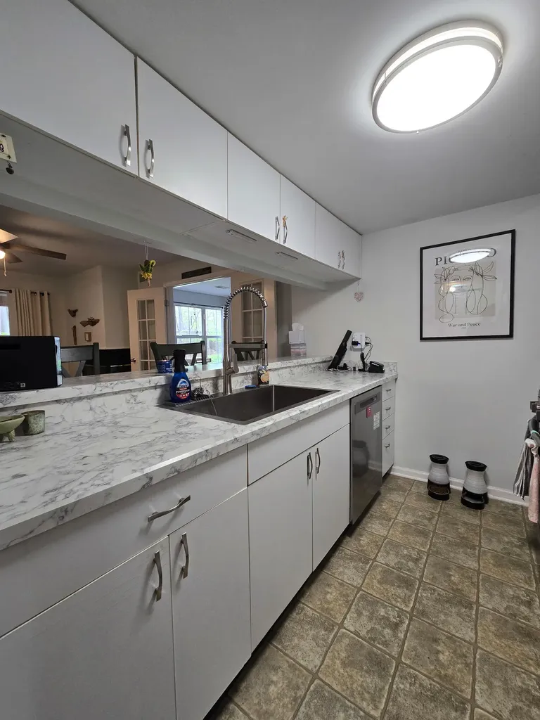 3360 Pine Meadow Drive SE Kentwood City MI 49512