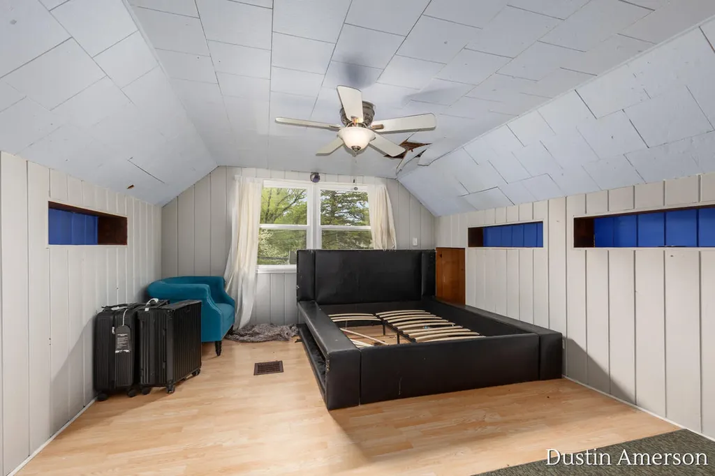 1411 Lewison Avenue NE Grand Rapids City MI 49505