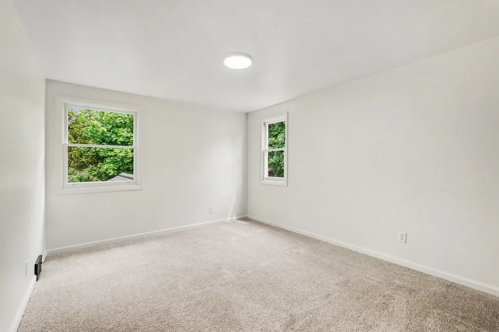 1724 Rossman Avenue SE Grand Rapids City MI 49507