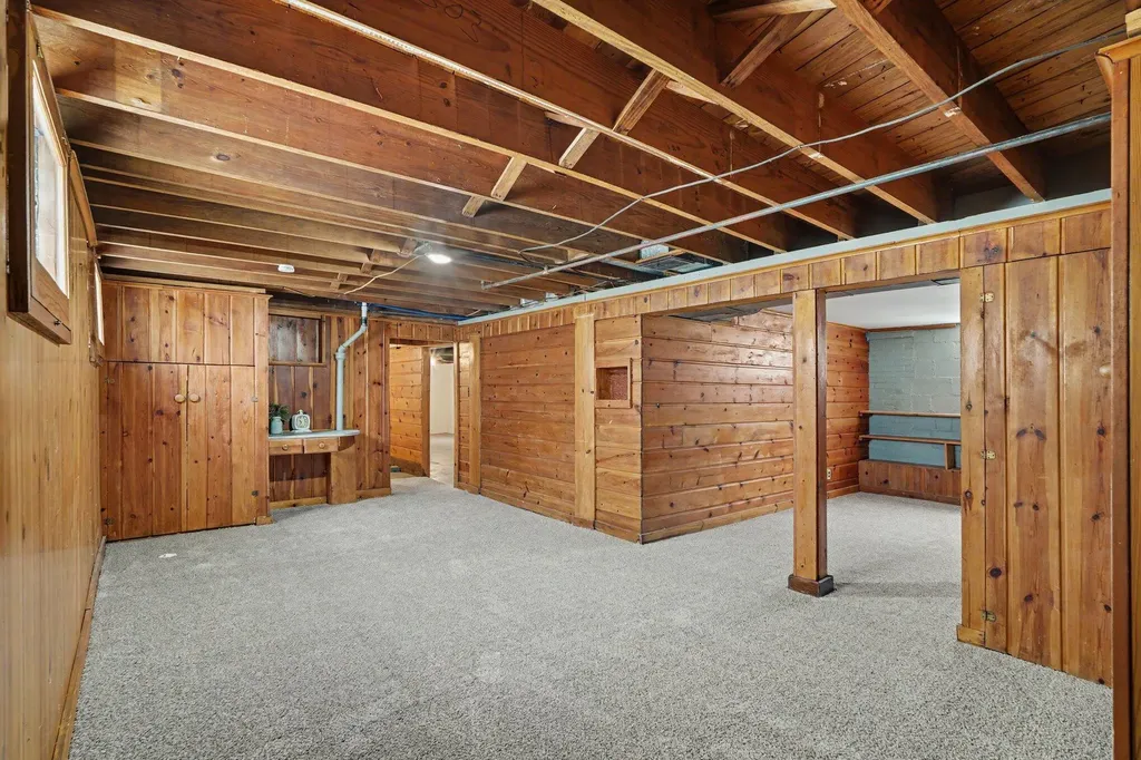 1724 Rossman Avenue SE Grand Rapids City MI 49507