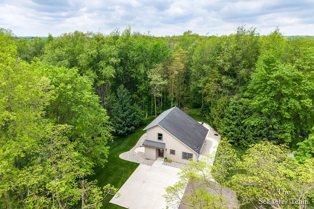 2453 N Bachman Road Carlton Township MI 49058