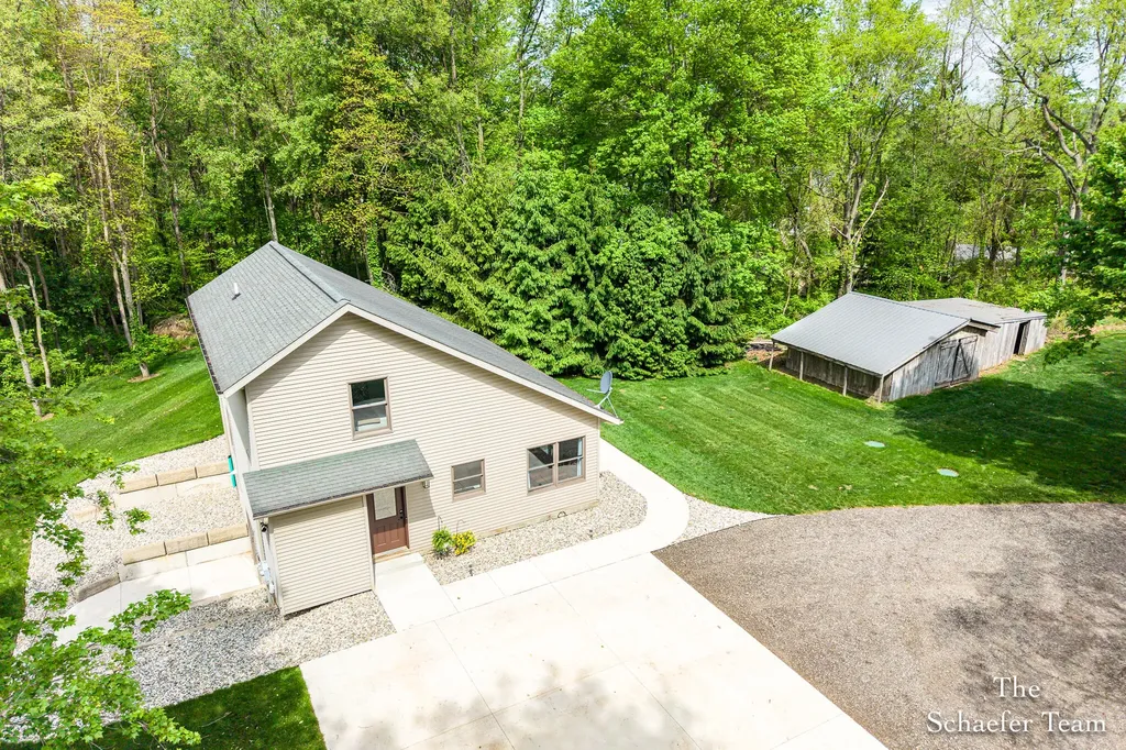2453 N Bachman Road Carlton Township MI 49058