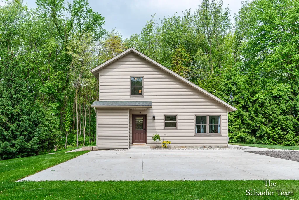 2453 N Bachman Road Carlton Township MI 49058