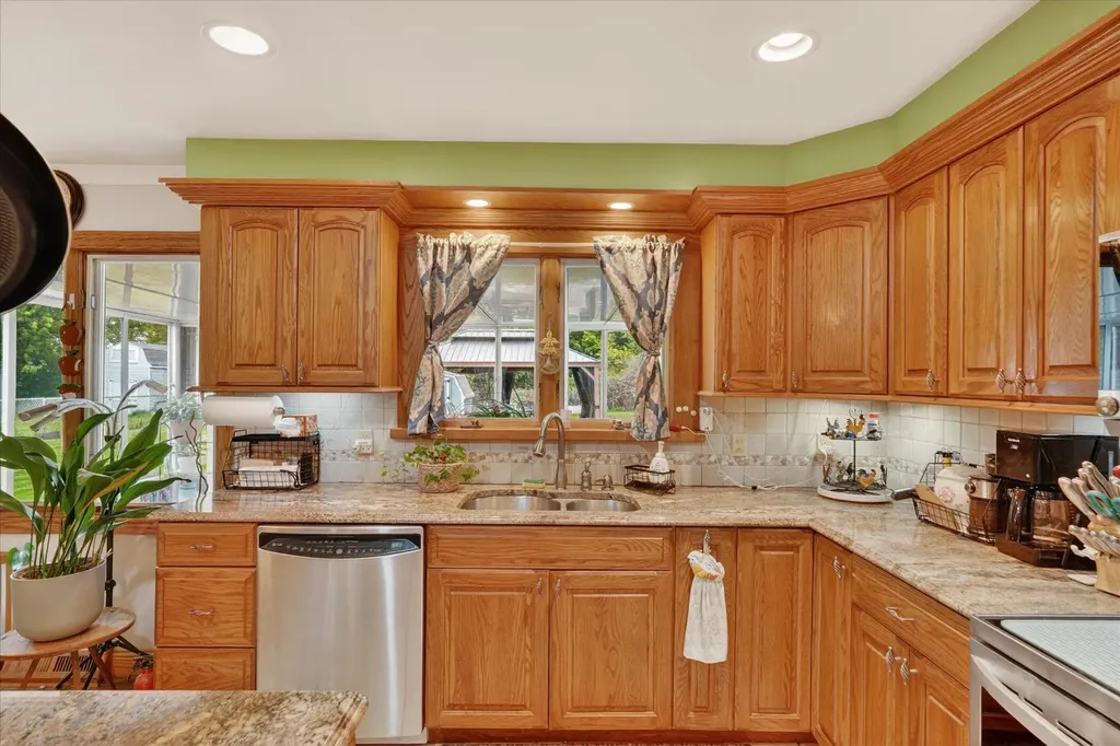 12623 Greenhill Drive Grand Blanc City MI 48439