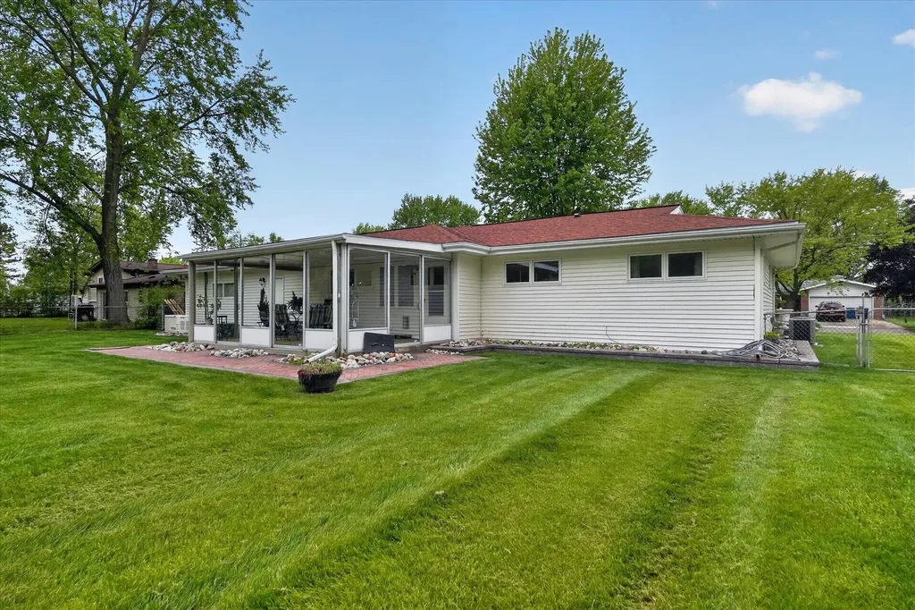 12623 Greenhill Drive Grand Blanc City MI 48439