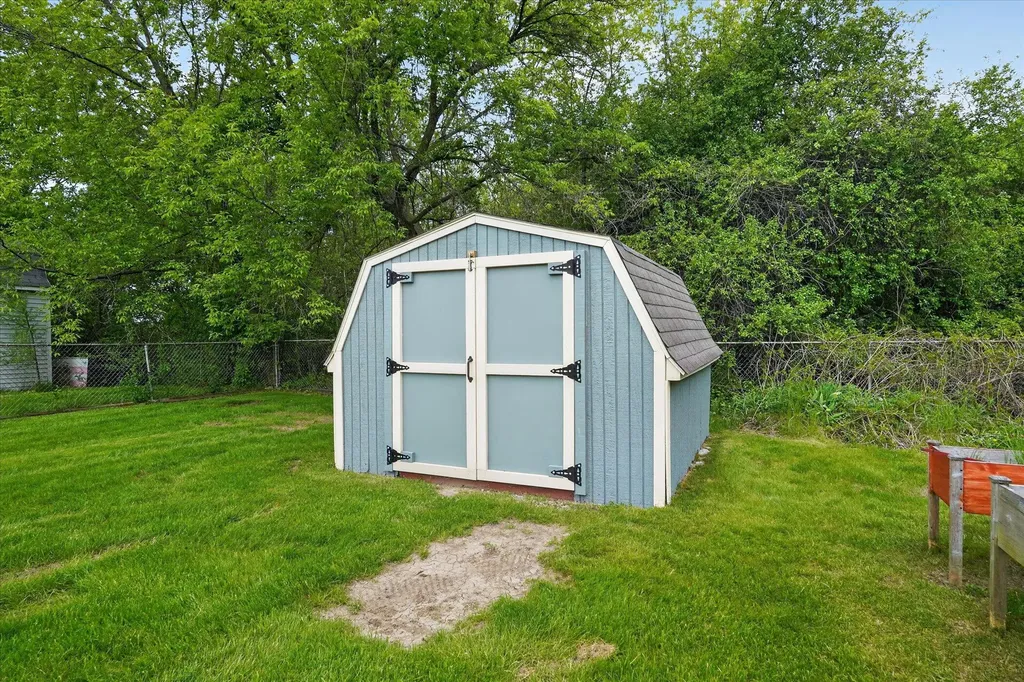 12623 Greenhill Drive Grand Blanc City MI 48439
