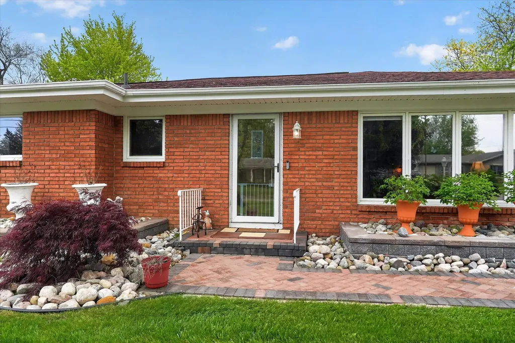 12623 Greenhill Drive Grand Blanc City MI 48439