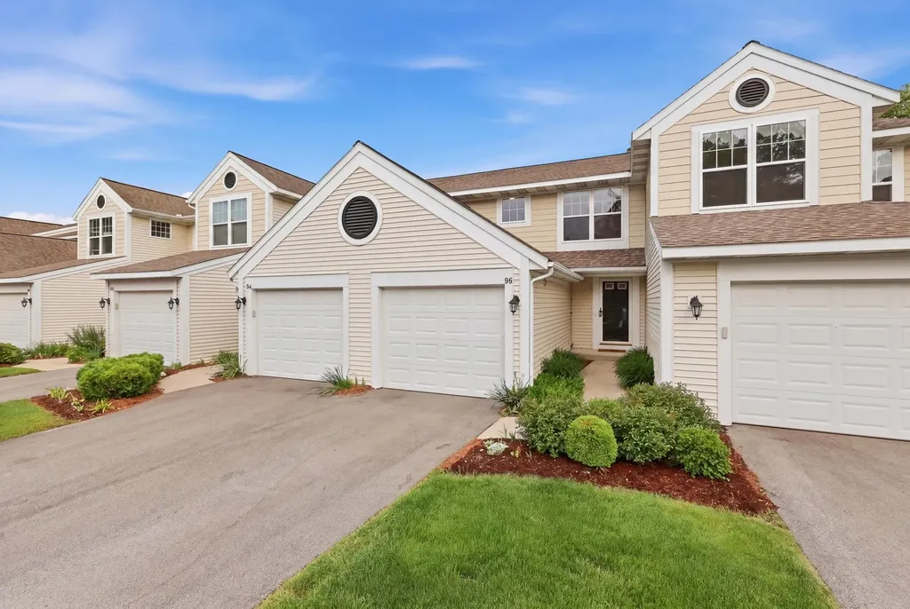 86 Sun Ridge Drive Park Township MI 49424