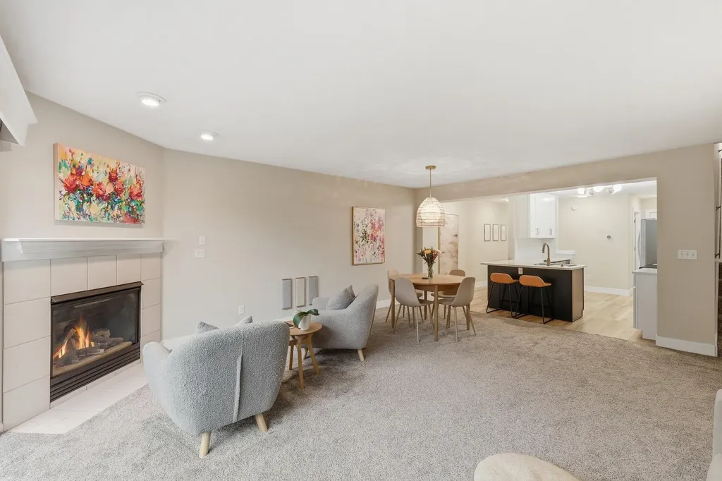 86 Sun Ridge Drive Park Township MI 49424