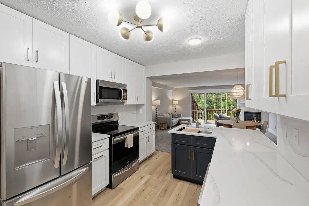 86 Sun Ridge Drive Park Township MI 49424