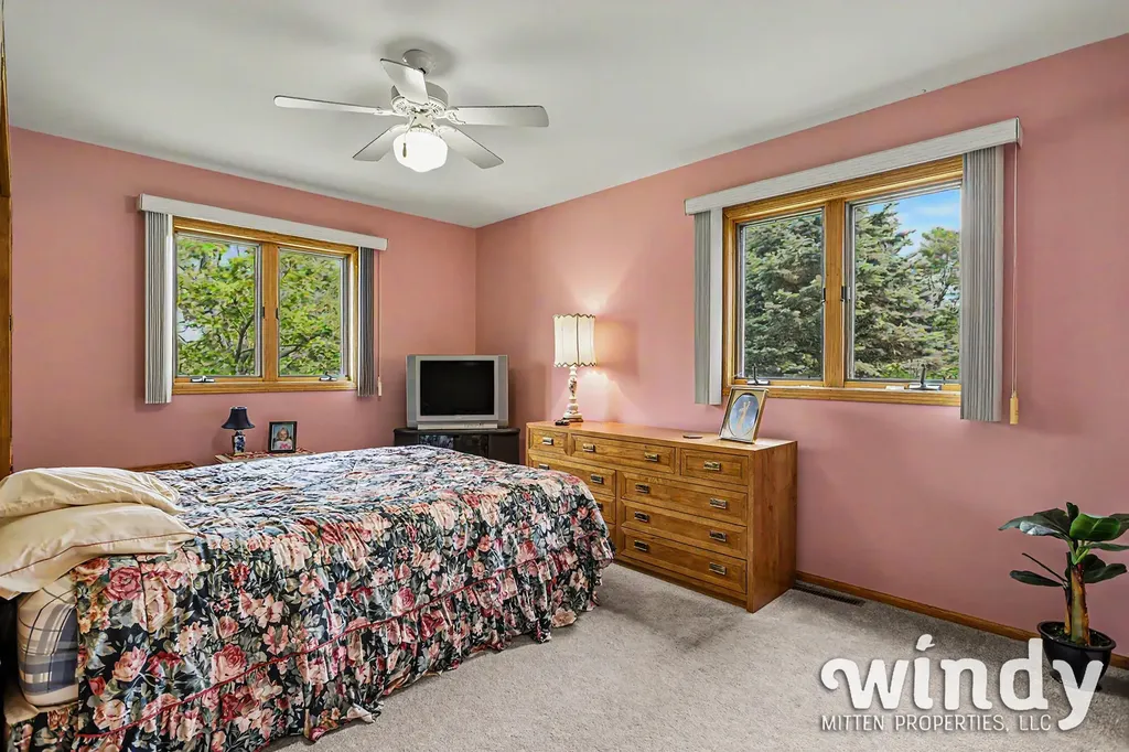 5005 Shoreview Drive Coloma Charter Township MI 49038