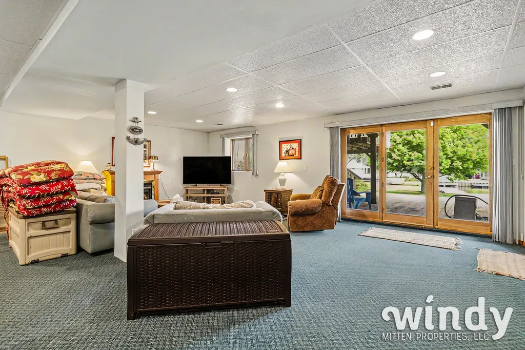 5005 Shoreview Drive Coloma Charter Township MI 49038