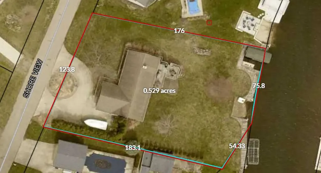 5005 Shoreview Drive Coloma Charter Township MI 49038