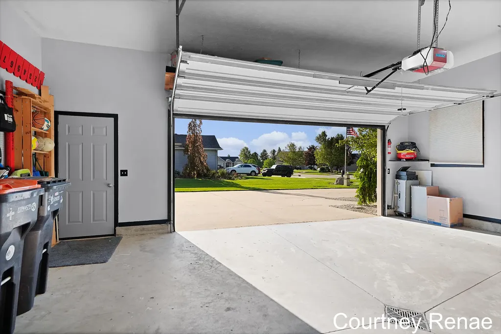 7730 Broadview Drive SE Caledonia Township MI 49316