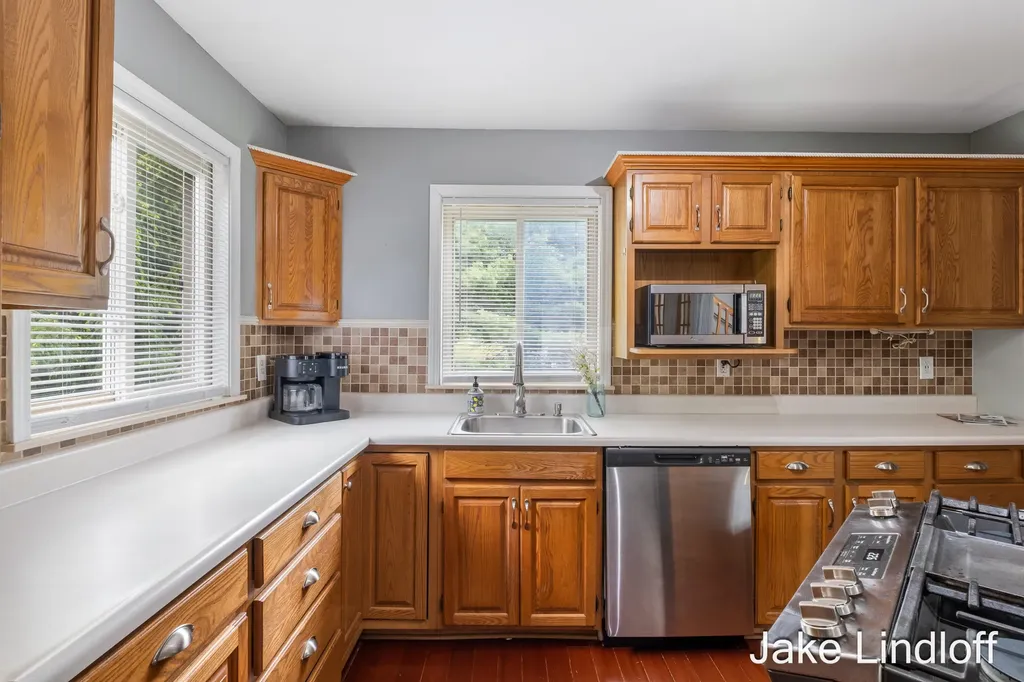11014 E Royal Road Morton Township MI 49346