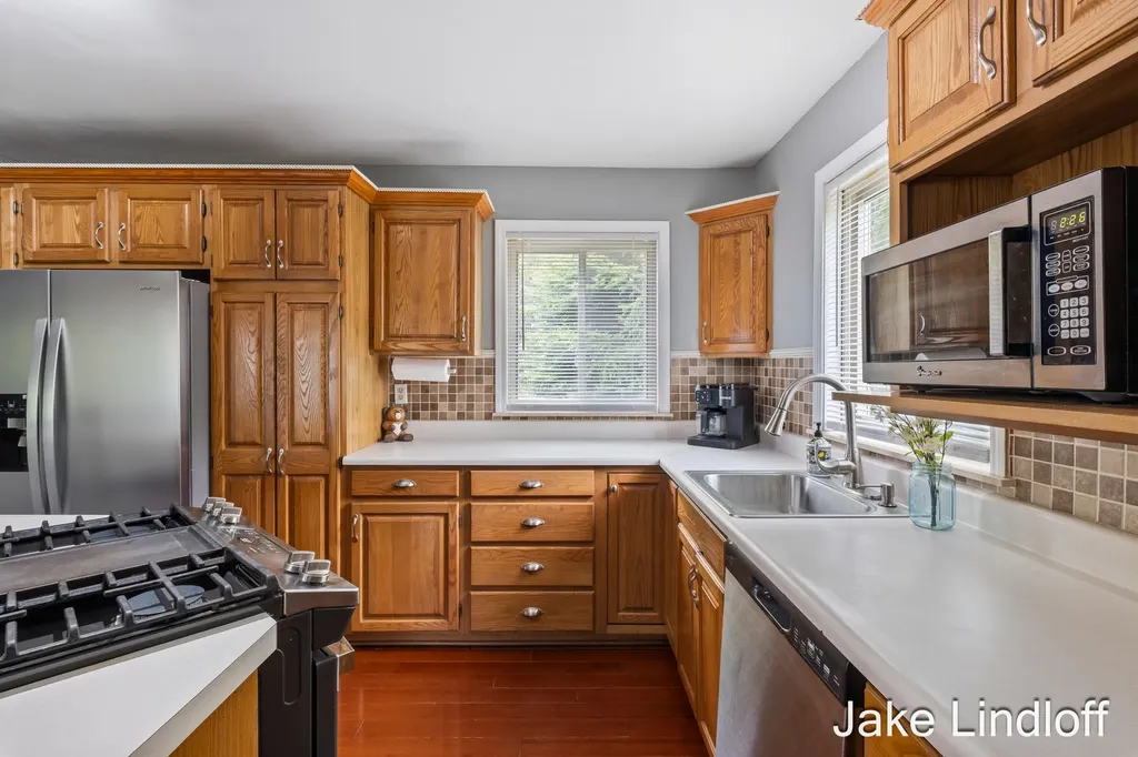 11014 E Royal Road Morton Township MI 49346