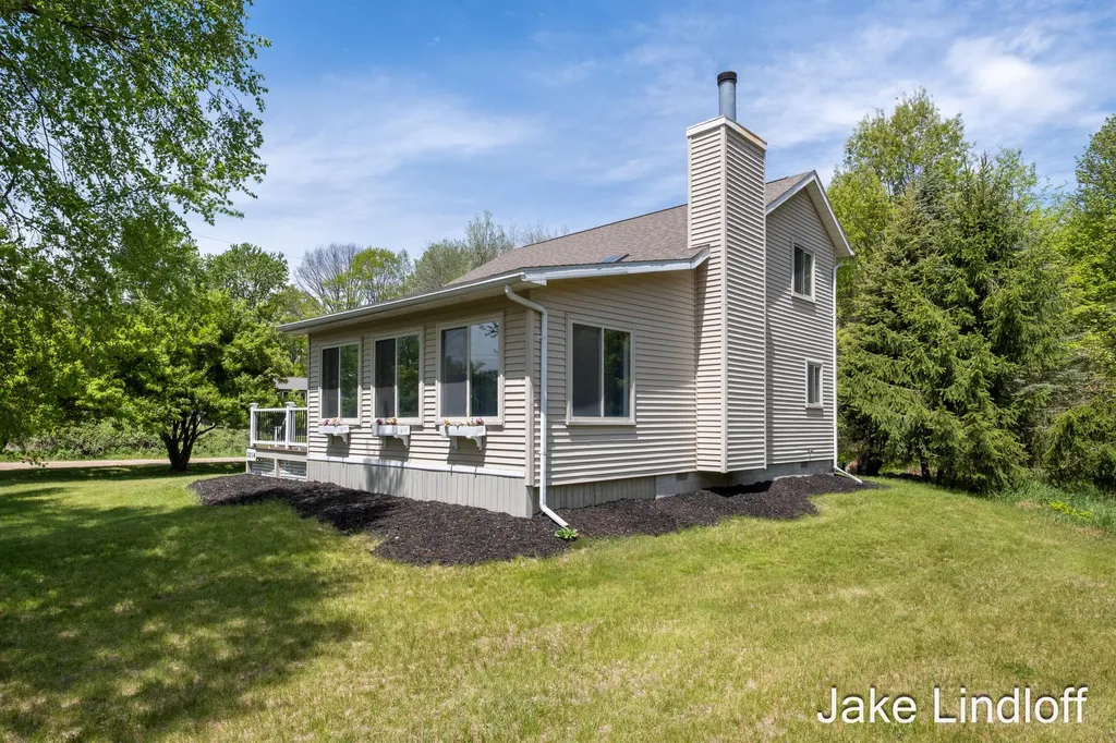 11014 E Royal Road Morton Township MI 49346