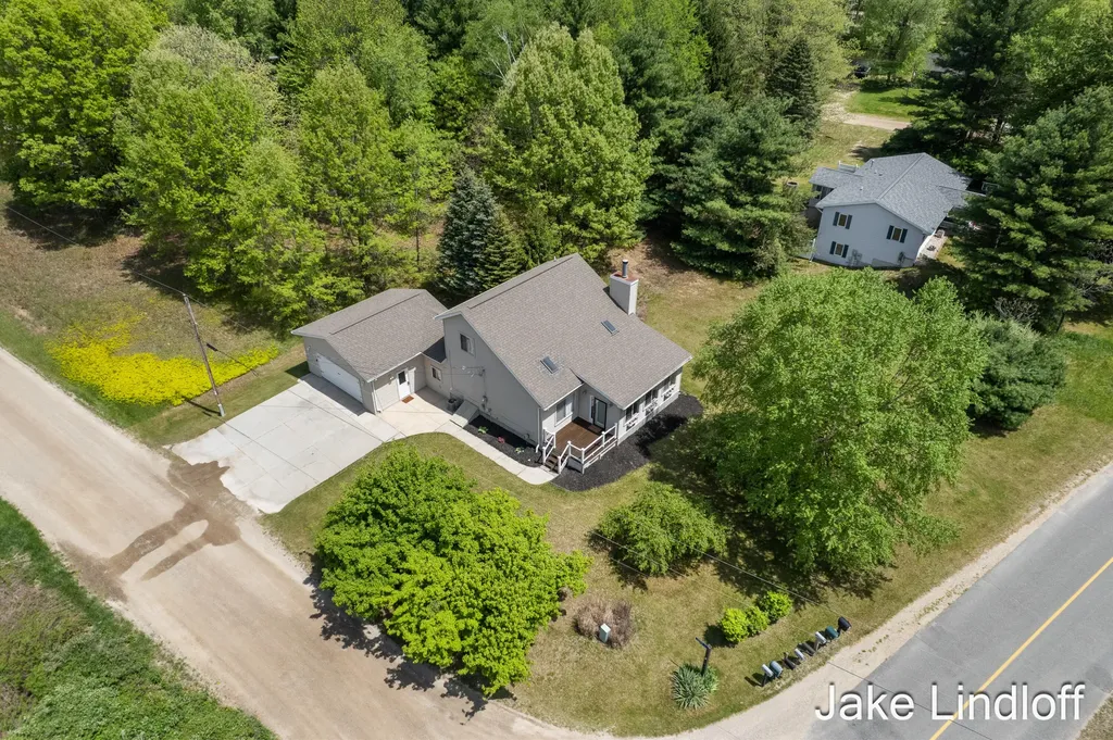 11014 E Royal Road Morton Township MI 49346