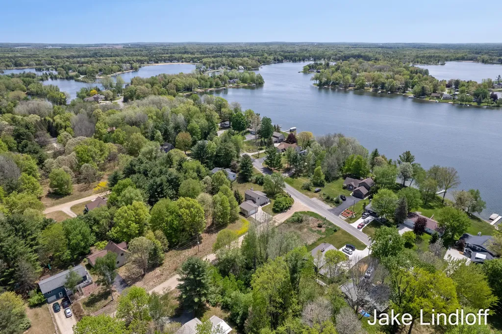 11014 E Royal Road Morton Township MI 49346